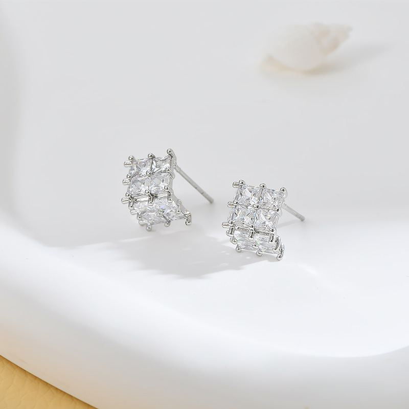 Sterling Silver Needle Geometric Square Zircon Stud Earrings for Women Niche Design Square Sugar Earrings to Make round Face Thin-Looked Student Earrings