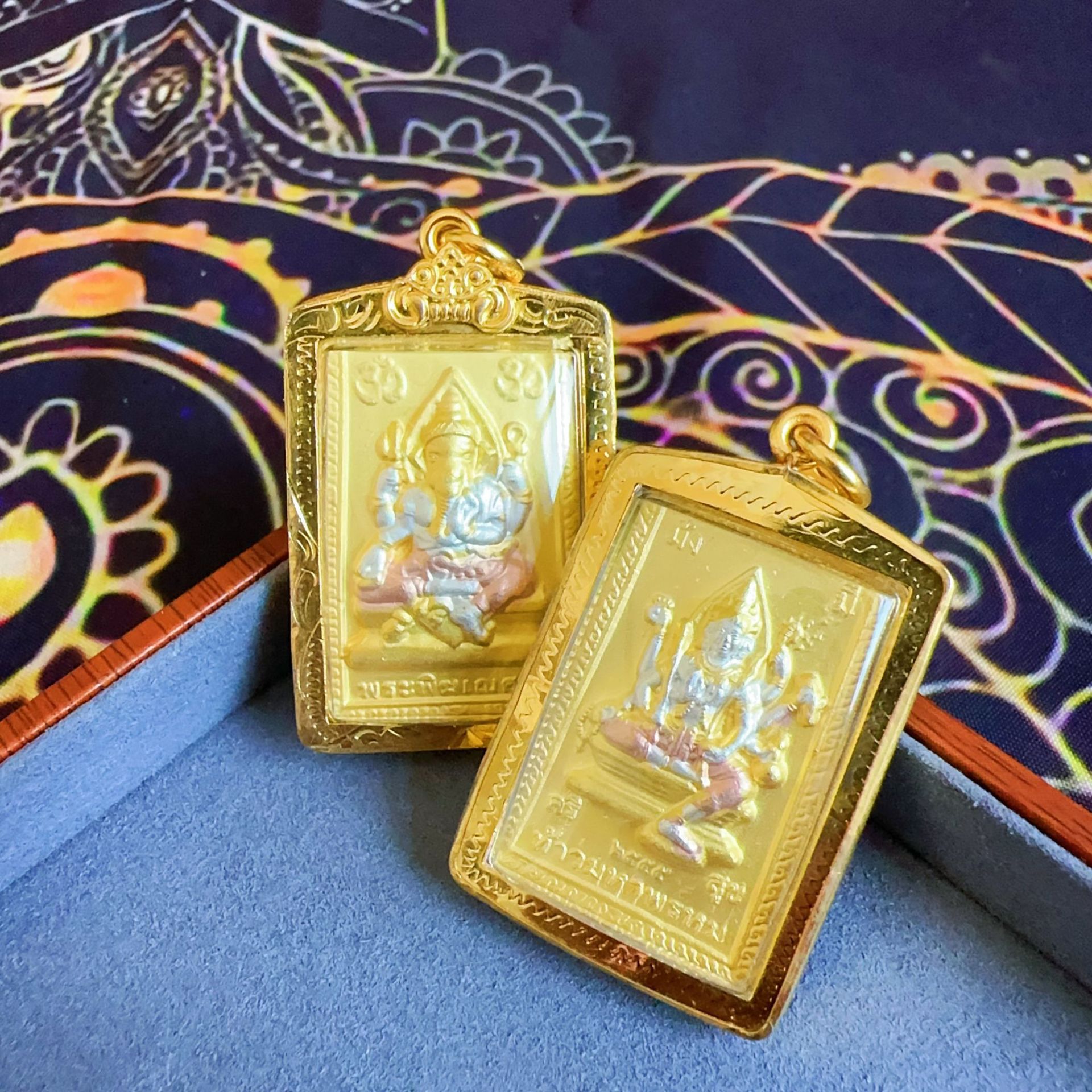泰国佛牌 方形象神背面四面佛 泰泰特色牌牌 原庙带回-阿里巴巴