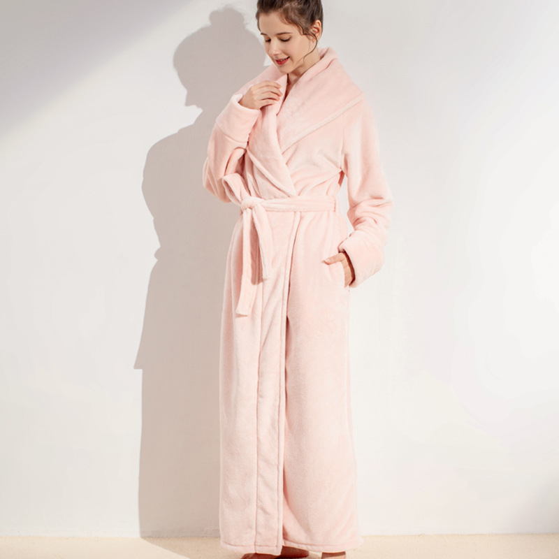 Lengthen and Thicken Autumn and Winter Flannel Warm Women's Large Lapel Nightgown Nordic Coral Fleece Loungewear Gown Couple Bathrobe