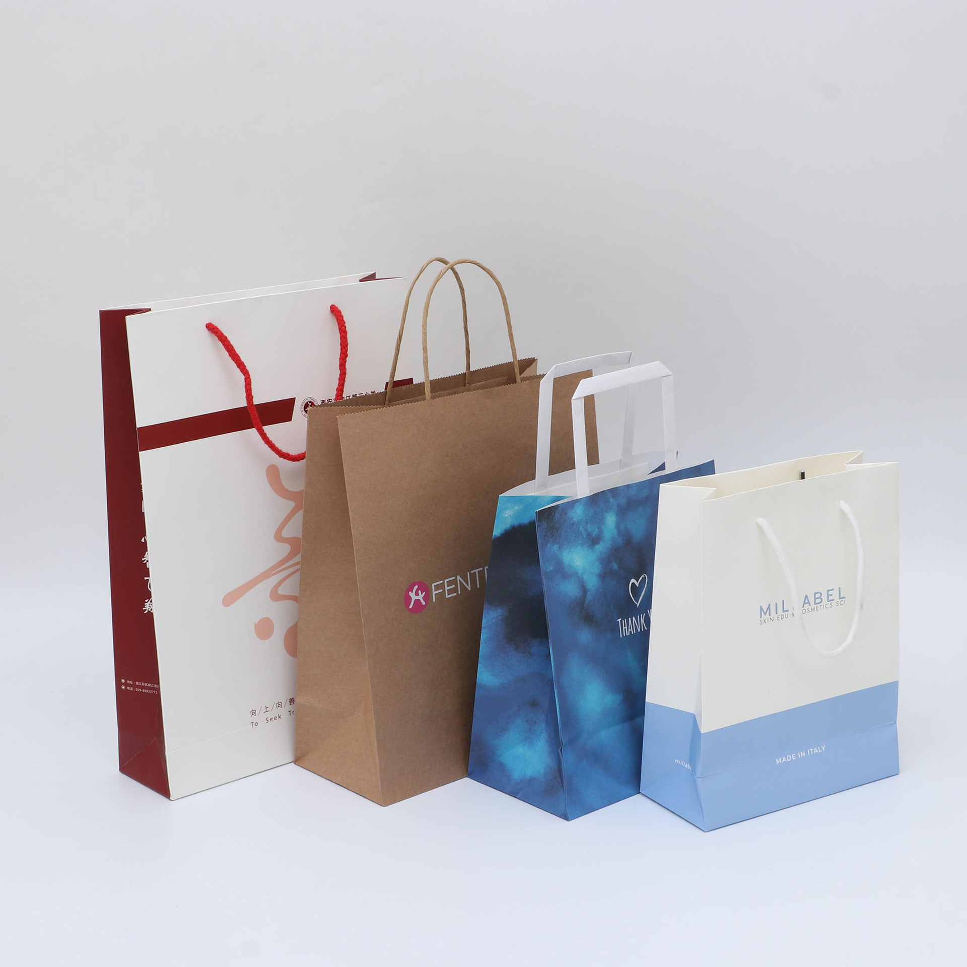 白卡纸手提外卖纸袋子批发 服装店购物礼品包装牛皮纸袋印刷logo