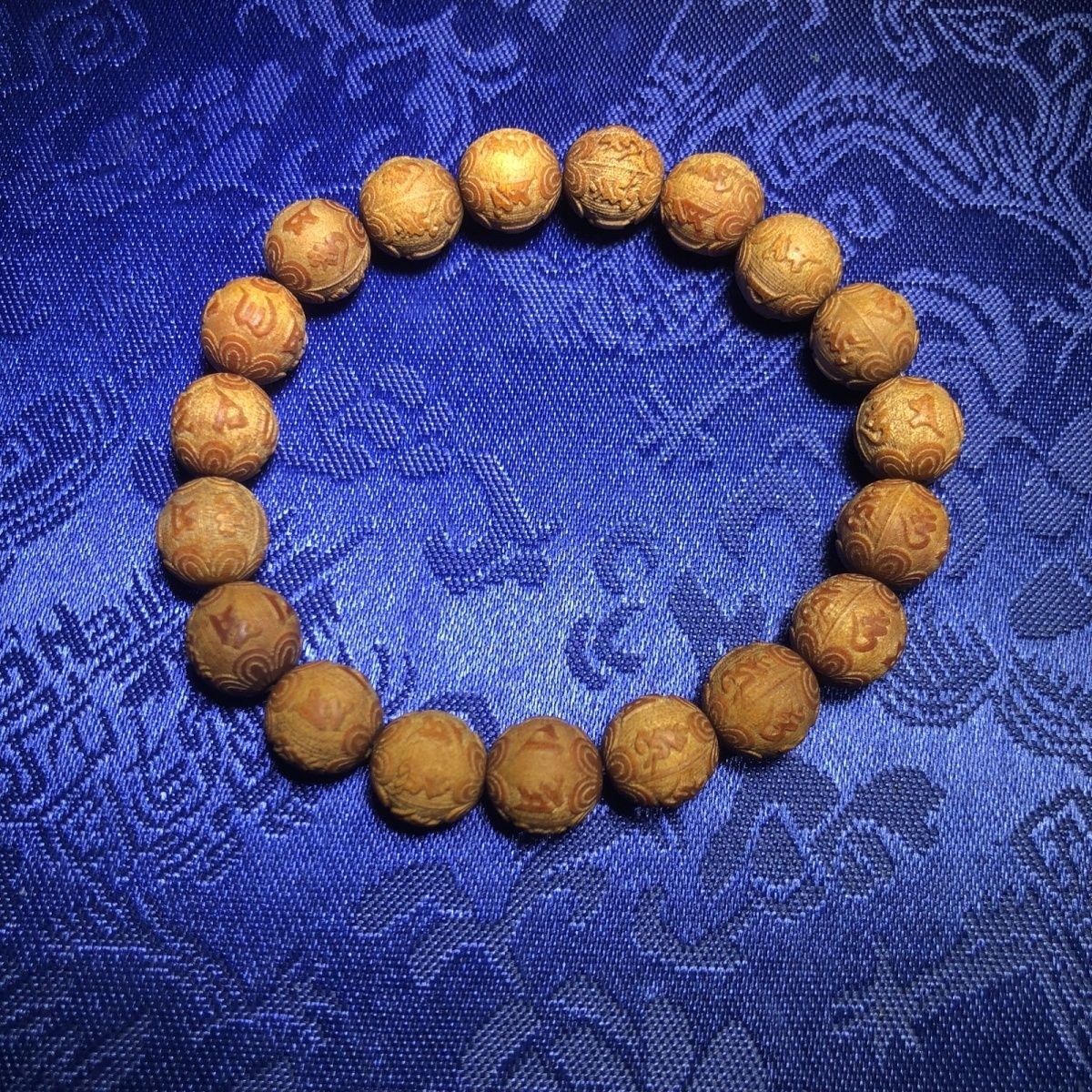 精品帝王木血龙木木作精雕刻六字真言木雕10mm男女款手串手链佛珠