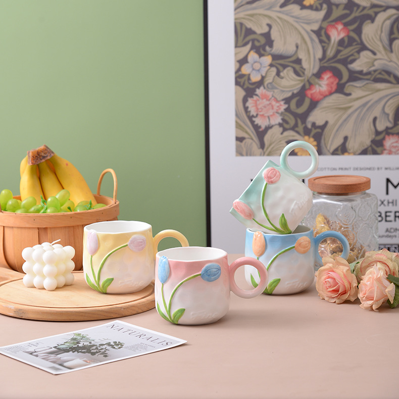 瓷纳雅郁金香手绘浮雕陶瓷杯高颜值少女心马克杯办公室情侣喝水杯