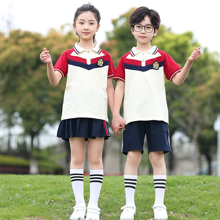 万全小学夏季校服图片