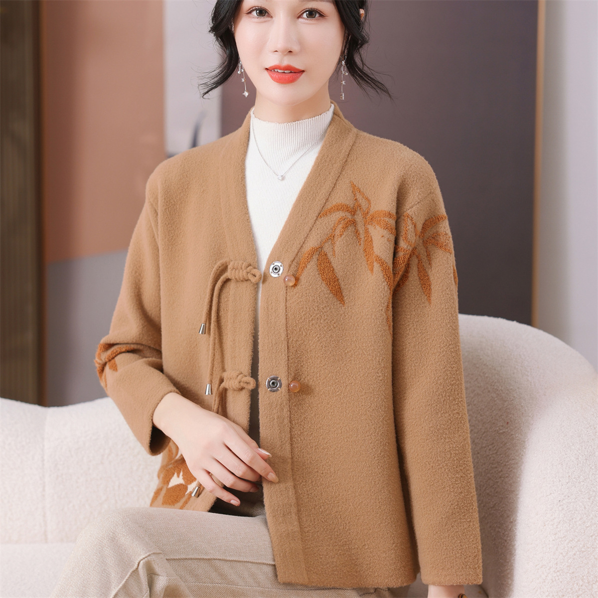 2024新款妈妈秋装短外套针织开衫中老年女新中式春秋国风羊毛上衣