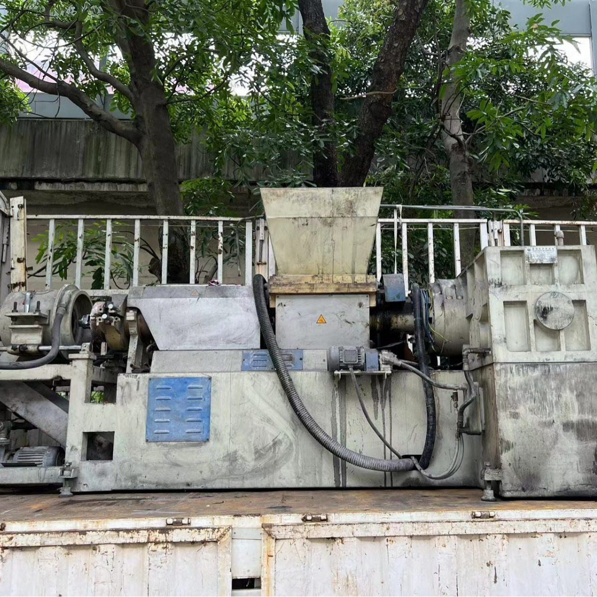 二手台钢150造粒机水环切