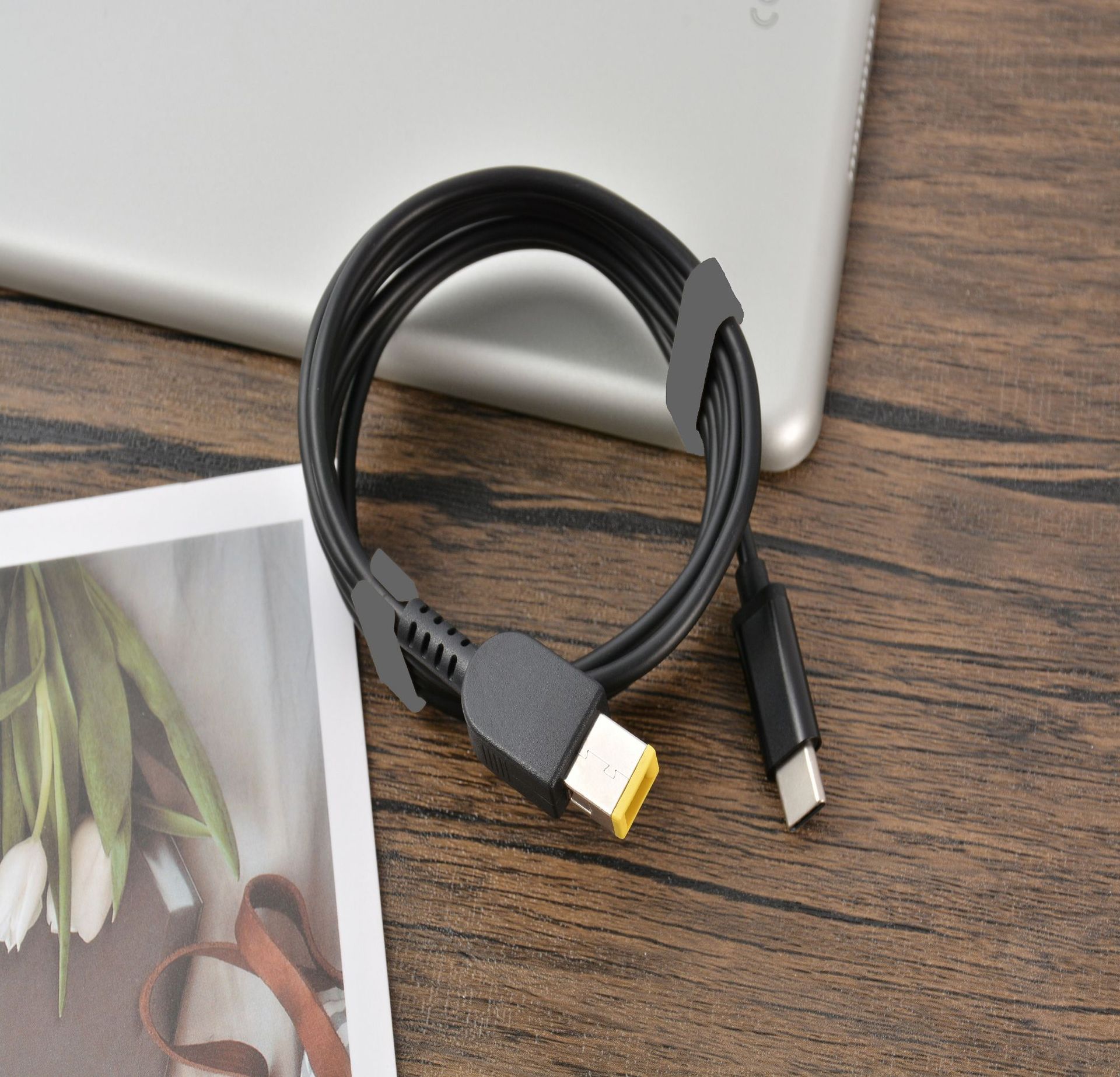 支持45w/65w的pd充电器电流:3a输出口:联想方口输入口:type-c (pd)