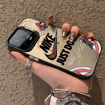适用nike彩绘苹果15promax手机壳彩银iphone14创意13个性12硬套11