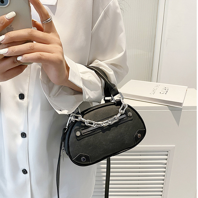 Women's Bag 2023 New Korean Style Fashionable All-Match Messenger Bag Online Influencer Pop Western Style Handbag Special-Interest Shoulder Bag