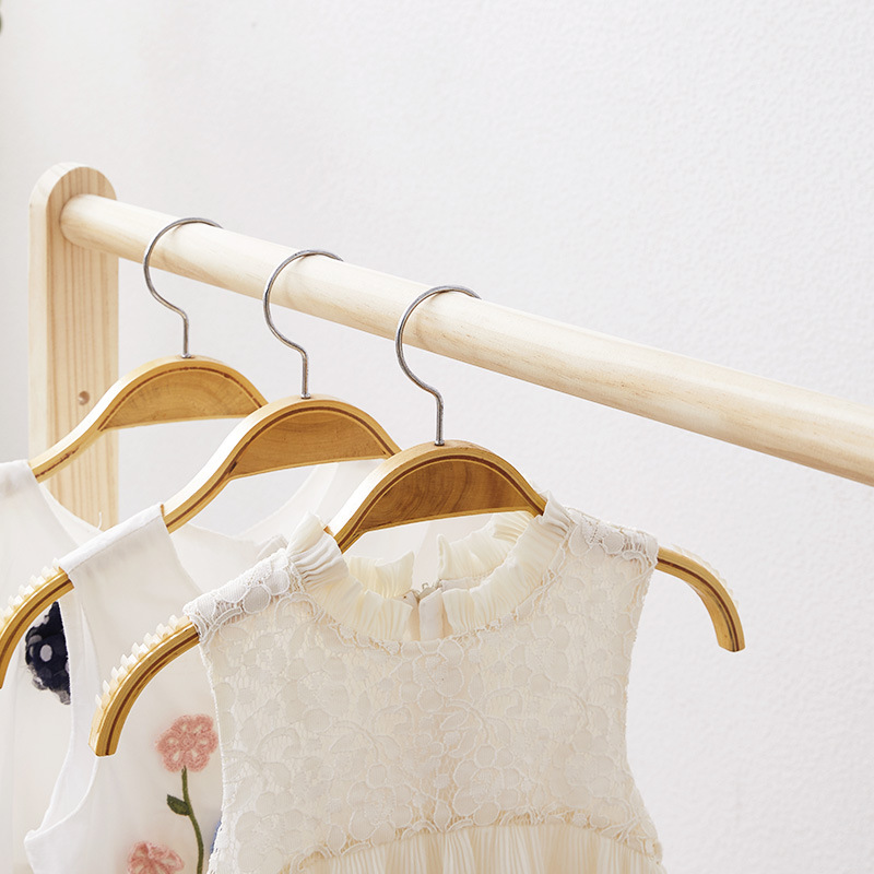 儿童实木落地衣架吸盘衣帽间挂衣服架简易晾衣架幼儿园挂衣架
