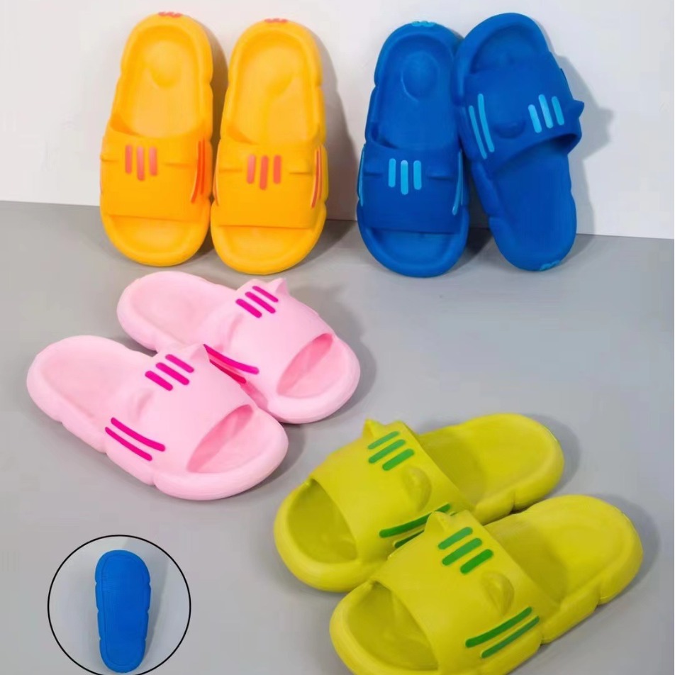 儿童拖鞋平底pvc家居拖鞋 新博美a317卡通流行新款儿童休闲凉拖