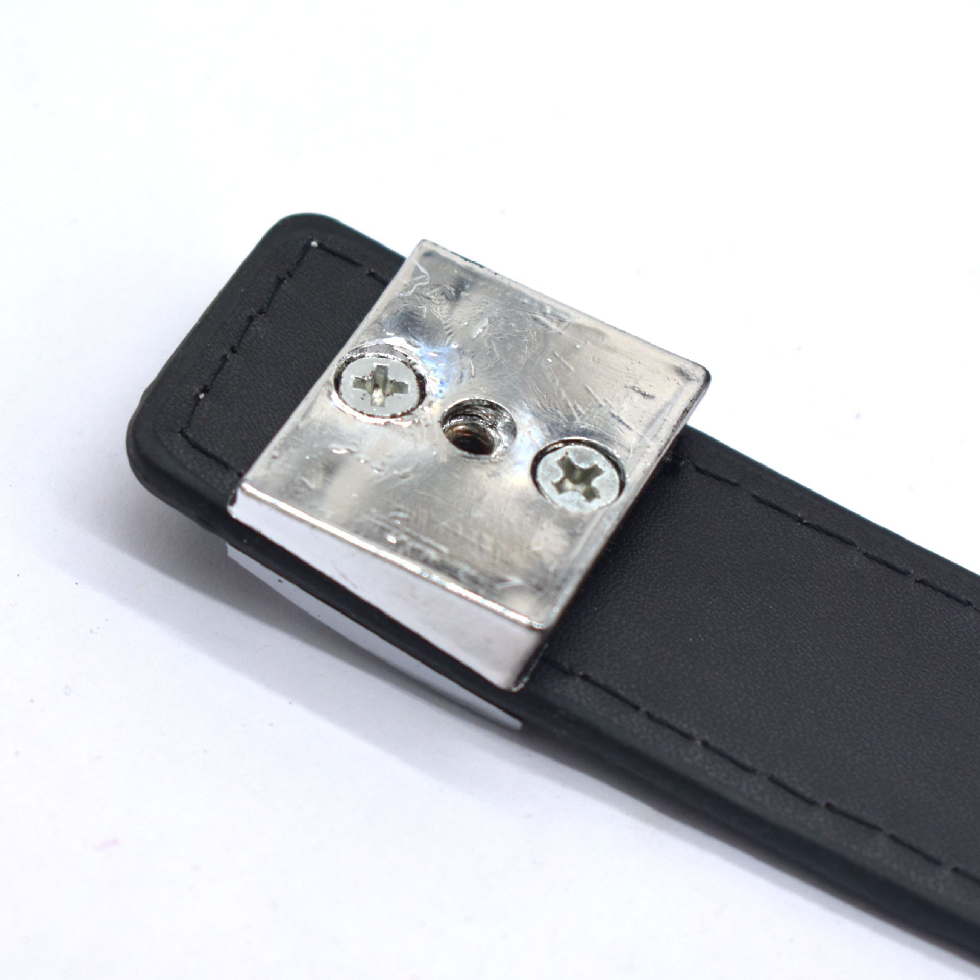 专业生产各种款式皮革提手,可按客人要求定制 尺寸材