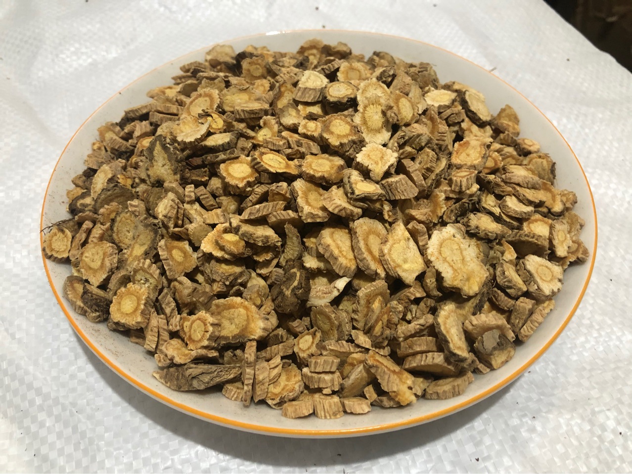 批发防风防风个片黑防风各种规格代嚰粉