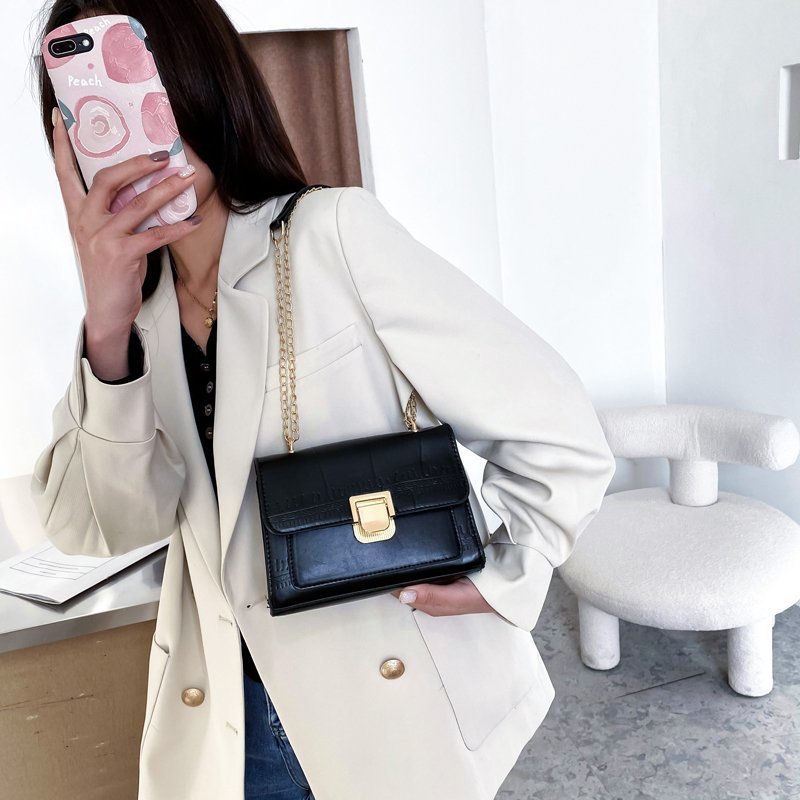 Women's Pouches 2021 Spring New Fashion Shoulder Bag Simple Western Style Shoulder Bag Ins Small Square Bag