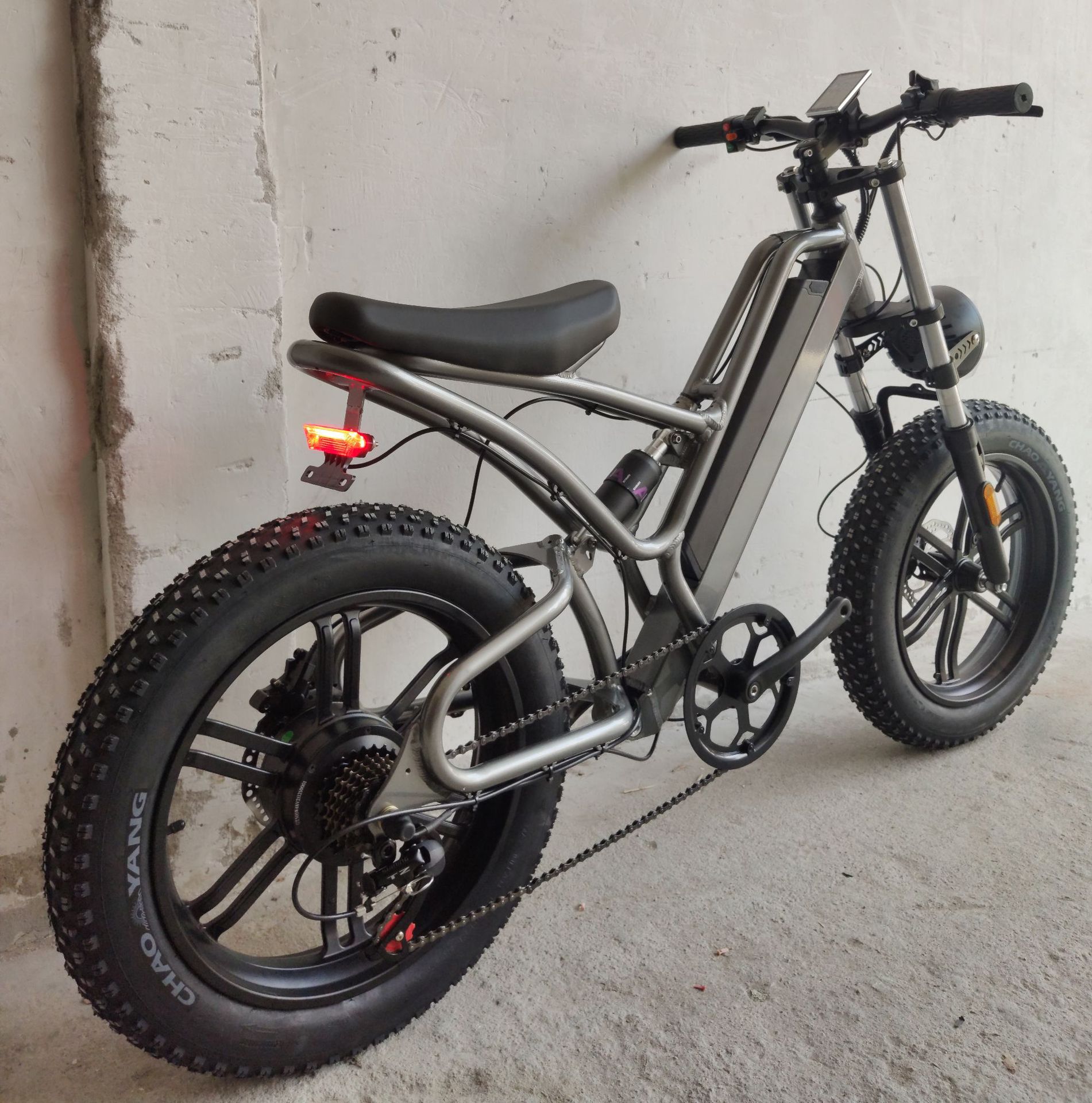 跨境工厂批发20寸变速山地电动胖胎雪地助力车越野摩托电动自行车