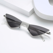 萌姿新款倒三角太阳眼镜个性搞怪市场上潮流街拍眼镜金属框墨镜