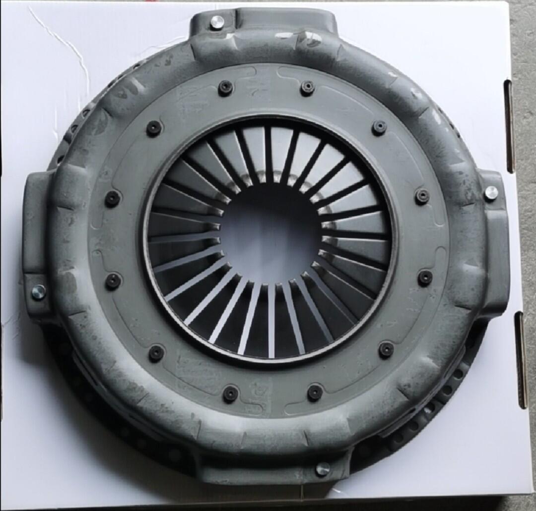 玉柴离合器压盘 e12d1-1600750 y350t150-10p1-3 e1206-1600750