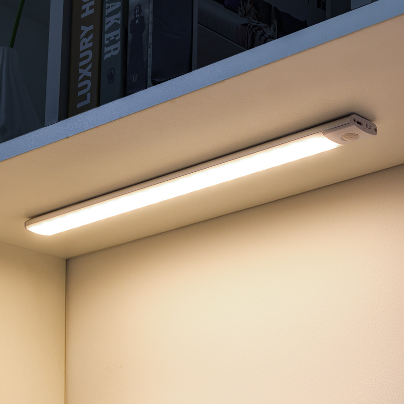 超薄智能人体感应led灯长条磁吸充电式橱柜鞋柜衣柜酒柜灯条灯带