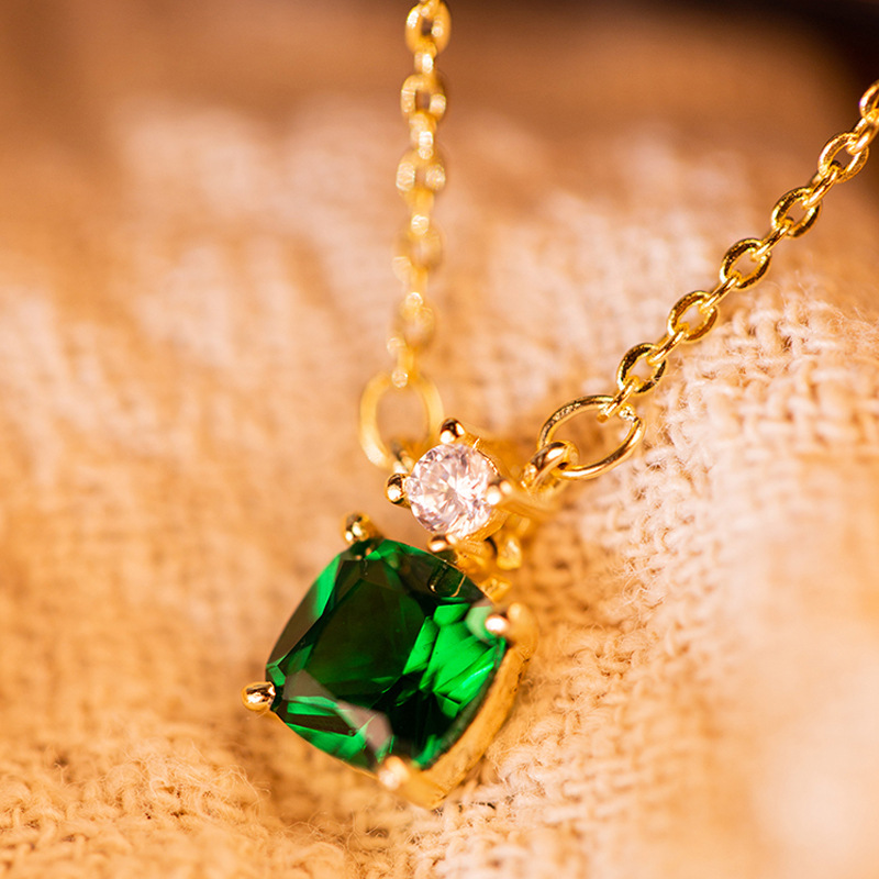 s925纯银14k黄金小众设计祖母绿宝石项链吊坠女轻奢气质厂家直销