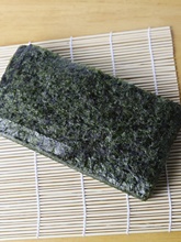 A级半切型海苔片100张商用手卷寿司台湾三角饭团紫菜包饭材料