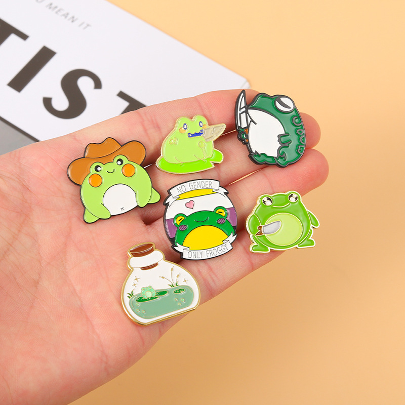 European and American Cartoon Animal Ka AI Brooch Frog Bottle Golden M Badge Electroplating Pin Frog Green with Knife