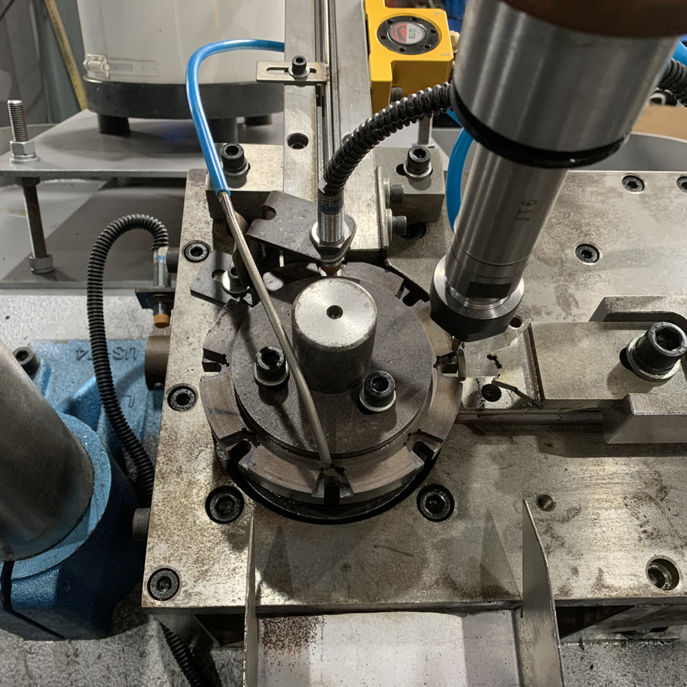 螺母攻丝机 全自动攻牙机 非标自动化设备保修一年