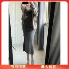 超火连衣裙套装女2024春季显瘦包臀鱼尾长裙开衫上衣。