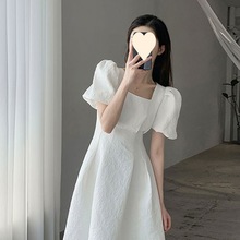 法式初恋白色大摆长裙子2024夏新款方领显瘦气质提花领证连衣裙女