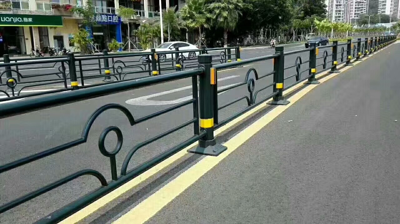 佛山市政交通护栏文化护栏道路隔离栏杆花式道路护栏路政护栏