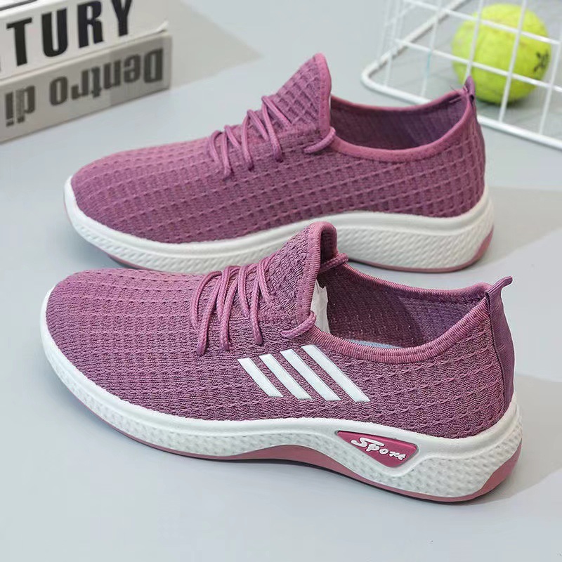 One Piece Dropshipping Spring and Summer New Flying Woven Running Sneaker Hollowed Leisure Mom Shoes Fashion Mesh Student Shoes