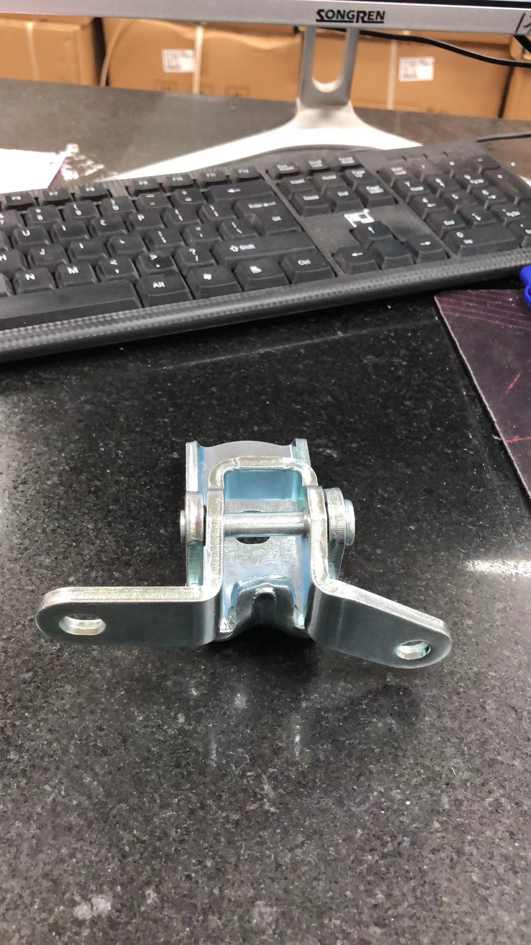 适用09款雪佛兰科鲁兹左下右上前门合叶车门铰链车门合页13501711