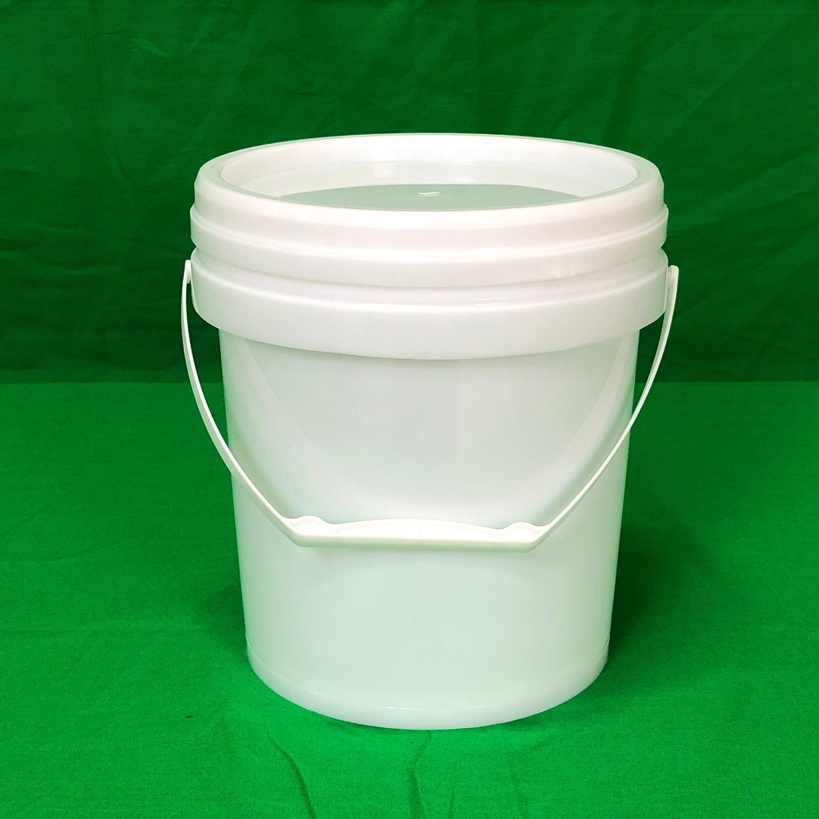 8升塑料桶3.8l圆胶桶食品油漆桶3.8/水性化工桶公斤样品桶