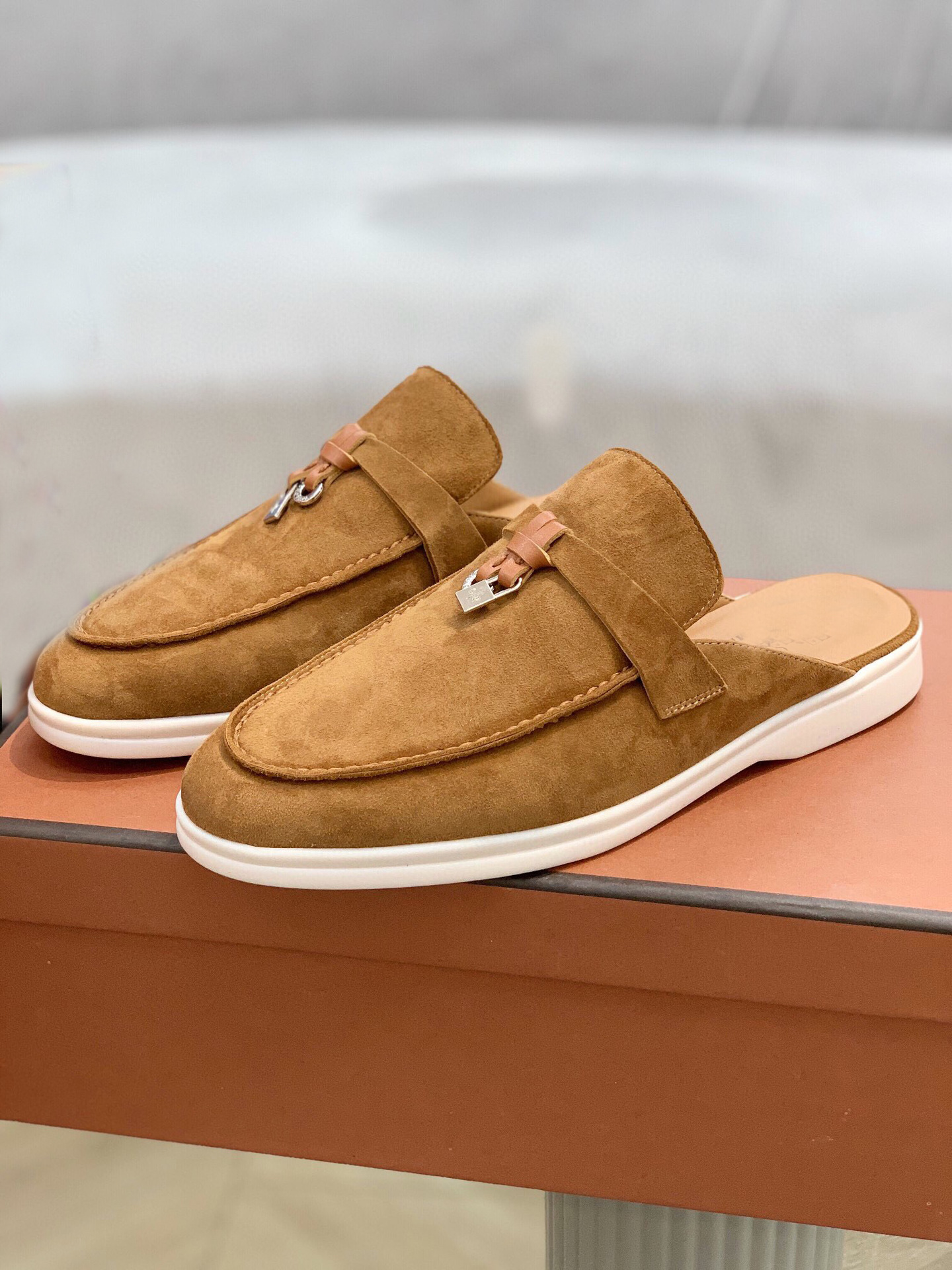 包头半拖鞋女外穿2021年夏季新款休闲无后跟懒人一脚蹬平底豆豆鞋