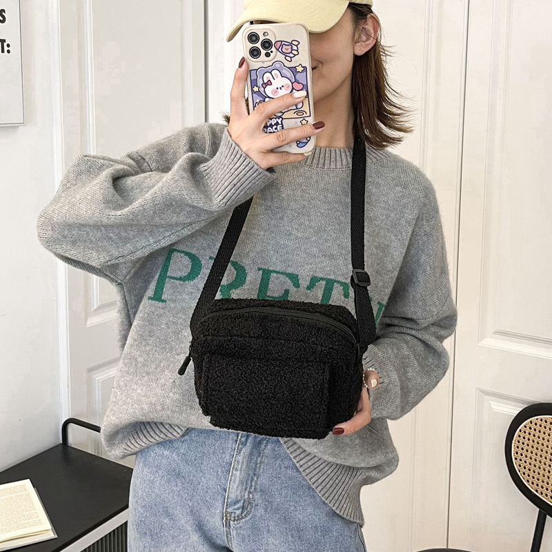 Bag Women's Bag New 2021 Autumn and Winter Lamb Wool Bag Fashion Ins Small Square Bag with Lid Simple Shoulder Messenger Bag