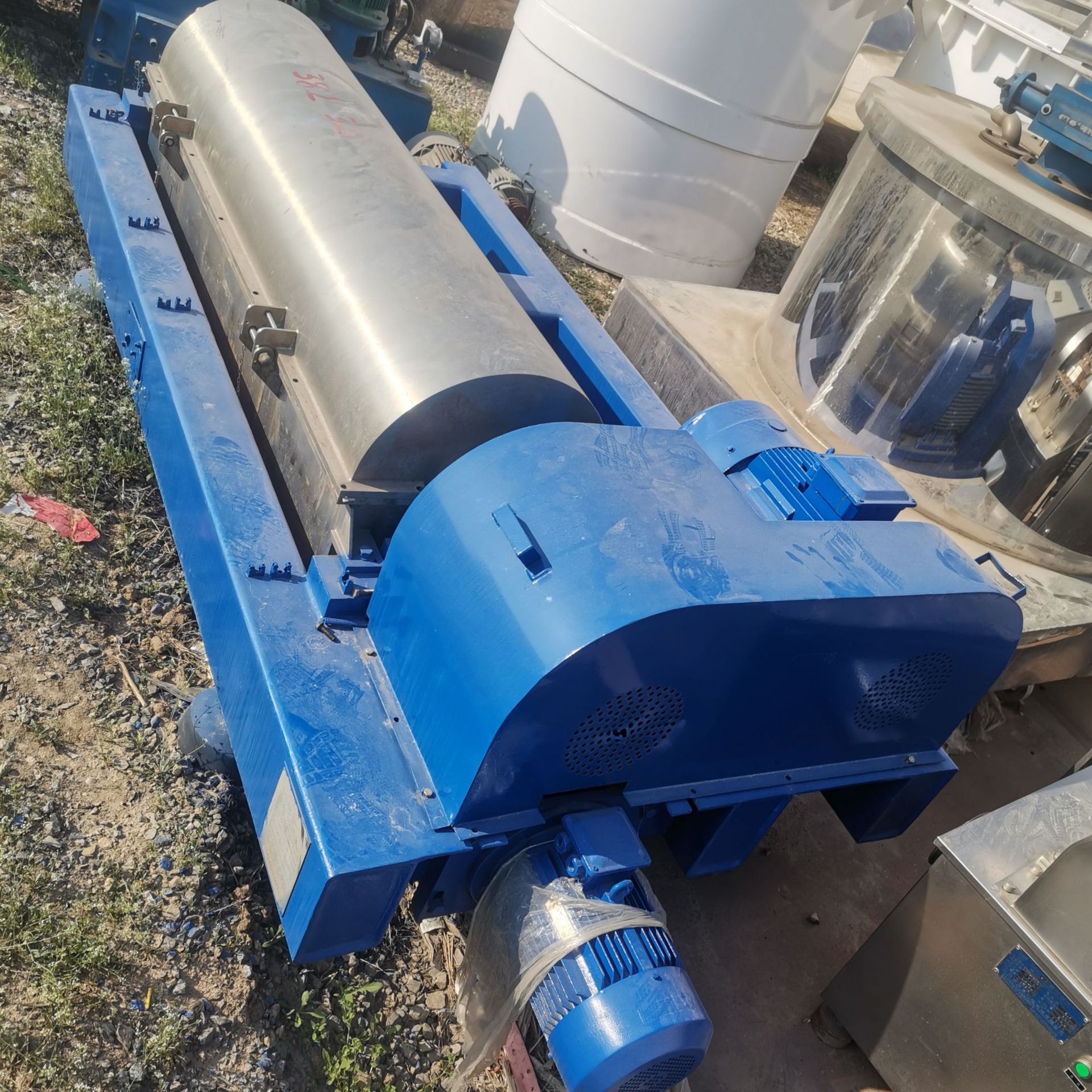 鑫昌600型固液两相分离卧式螺旋沉降离心机