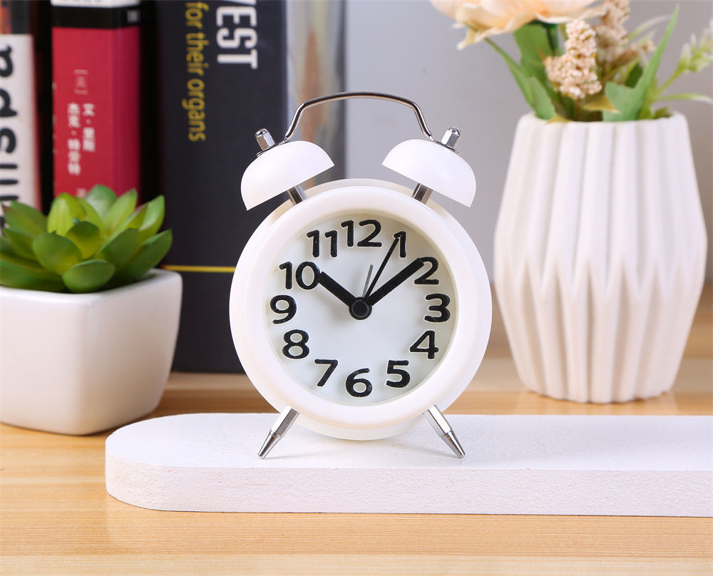 迷你儿童学生定时电子卧室床头桌摆小闹钟简约时尚滴滴响闹钟