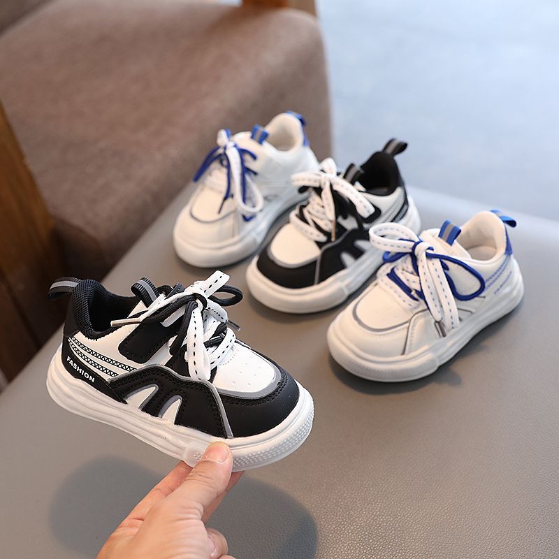 男童运动鞋1一5岁半3宝宝软底儿童鞋男孩2板鞋小白鞋女童鞋子秋季