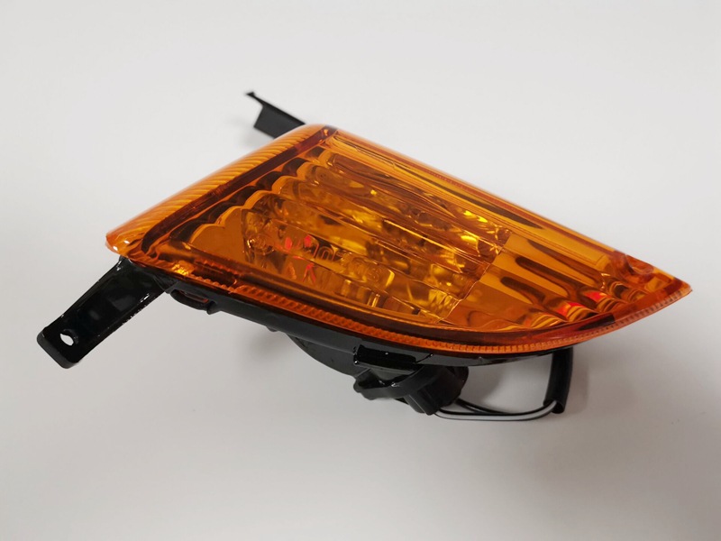 适用于摩托车配件丽彩前左右转向灯qs125t-2-2a-2b信号方向拐弯灯