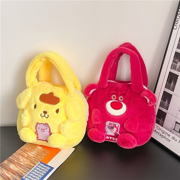 Cute Clow M Meilti Jade Guiru Strawberry Bear Plush Doll Handbag Japanese Girl Cartoon Hand Bag