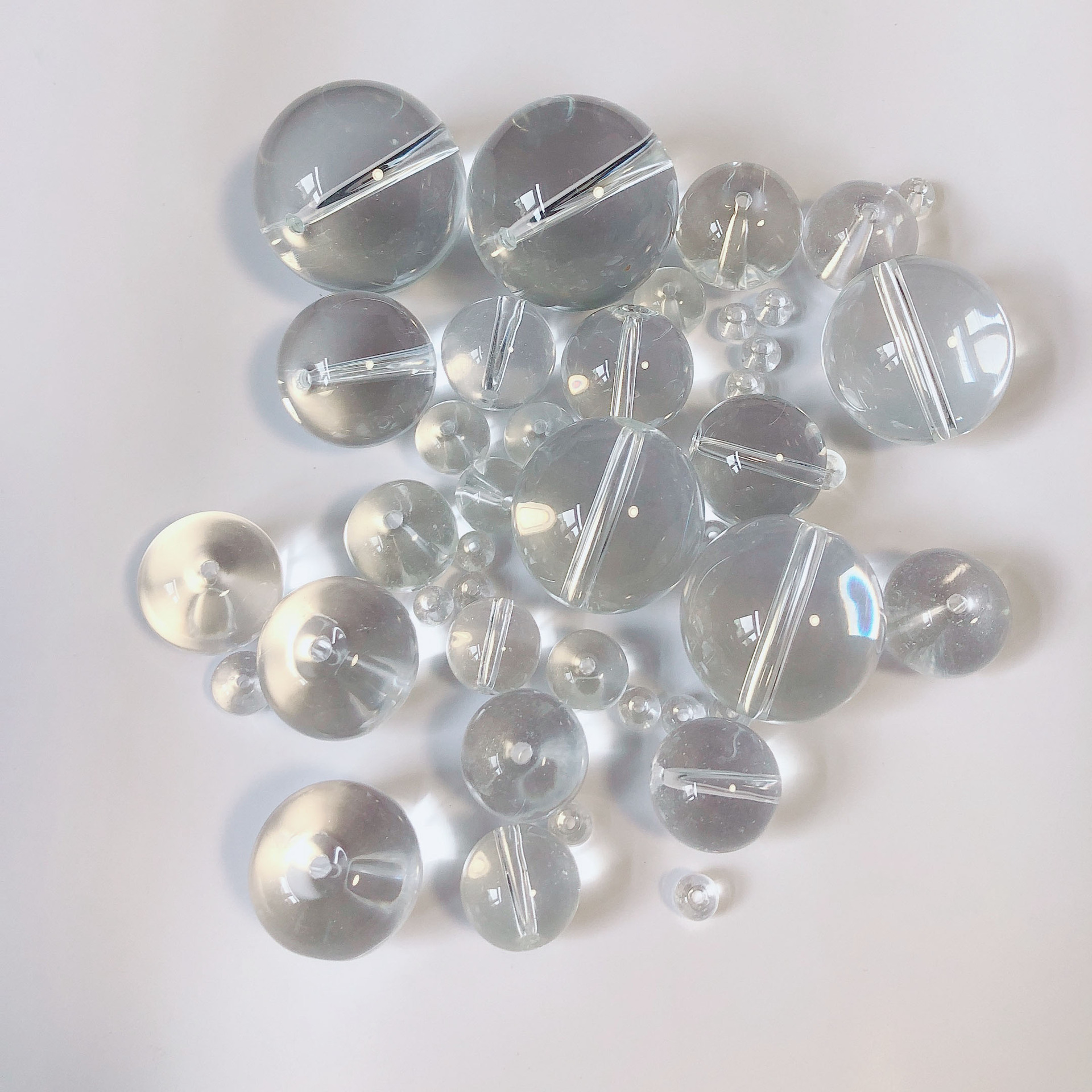 Crystal Transparent White Glass round Beads 18 ~ 30mm with Holes Scattered Beads Light Bead Crafts Ornament Accessories Factory Wholesale