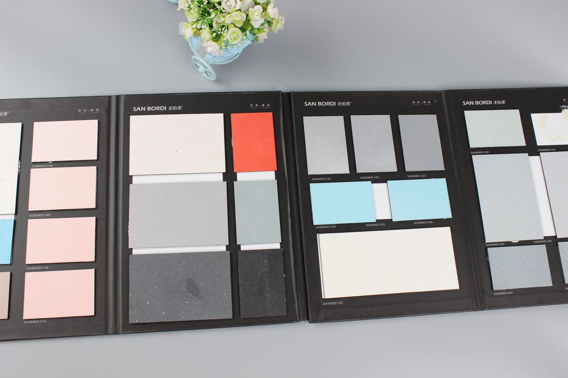 厂家现货木门橱柜板材色卡本多层生态板色卡样册家居衣柜体册印刷