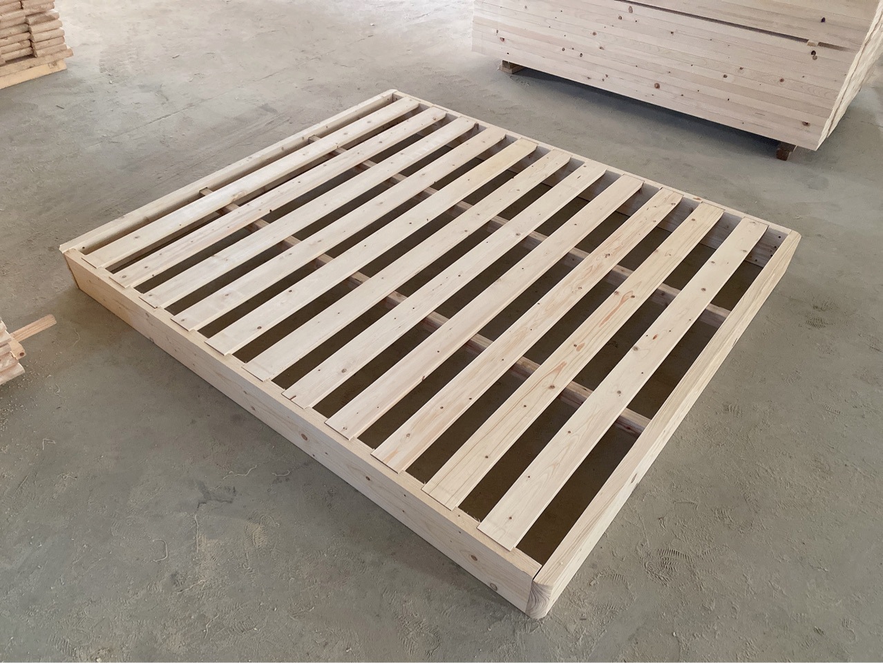 实木床架软床实木边实木床板1.8米榻榻米软体床配套床边厂家直销