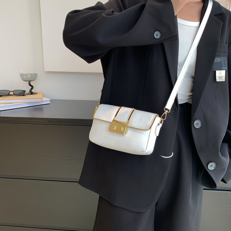 Bag New Women's Bag2022 Fashion Ins Stone Pattern Underarm Small Square Bag Light Luxury All-Match Shoulder Messenger Bag