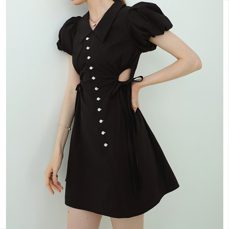 2022年新款黑色裙子女夏法式复古小众设计感腰部镂空小个子连衣裙