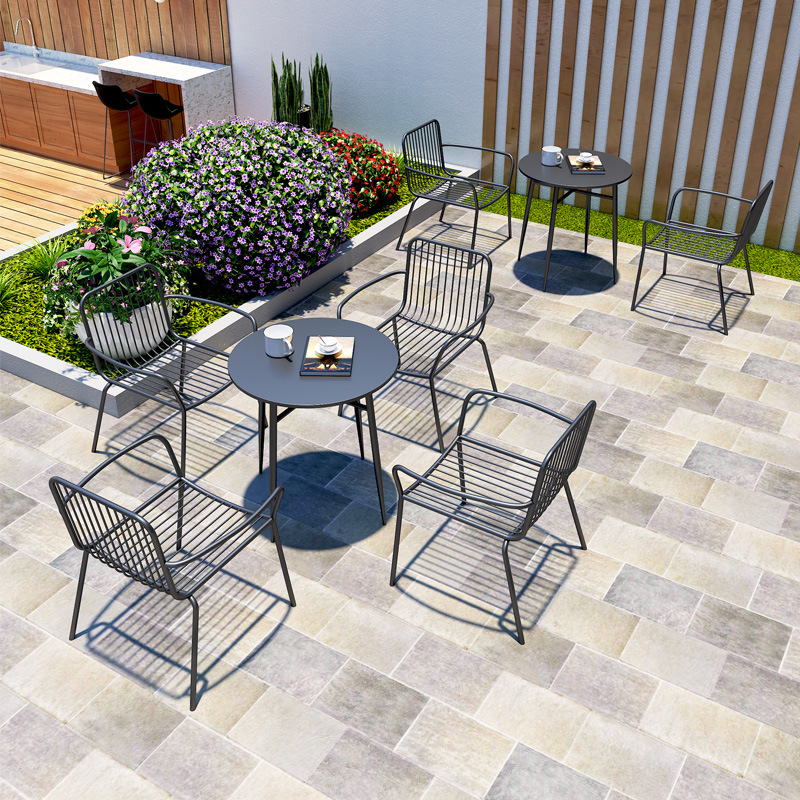 户外桌椅组合室外田园庭院防腐圆桌铁艺露天花园外摆阳台小桌椅子