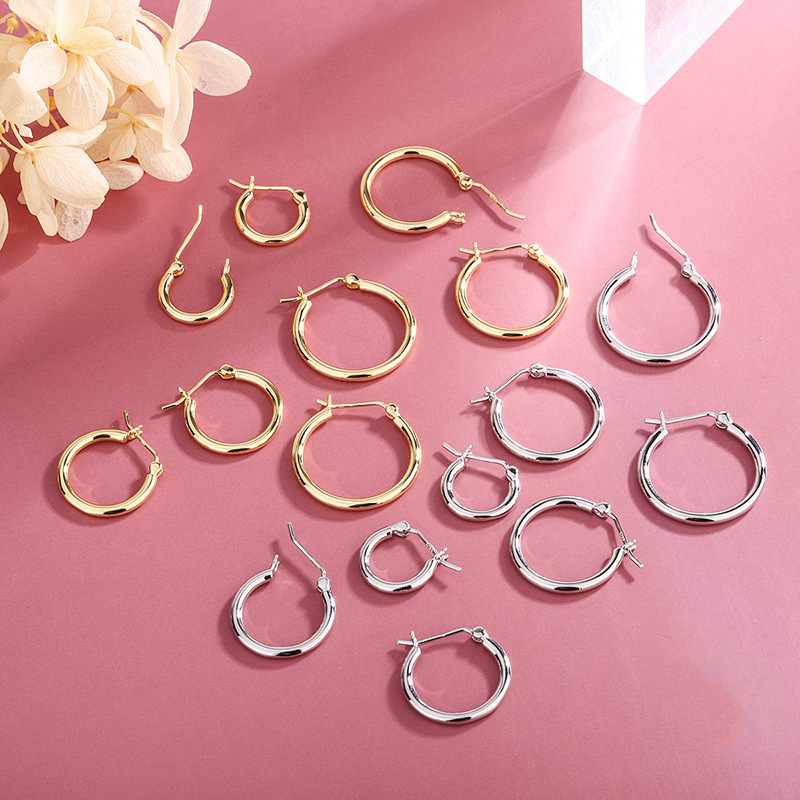 2023 New Summer High Sense Sterling Silver Needle Big Ear Ring Circle Simple Bracelet Small Earrings Female Temperament Korean Earrings