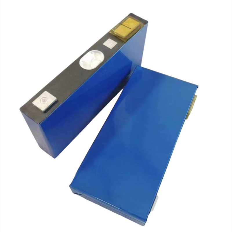 中航3.7v120ah三元锂电池大单体130安动力电芯 观光车电池组210安