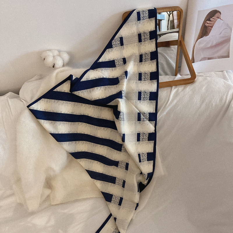 甜酷风条纹大版三角巾抹胸出游拍照丝巾春款通勤气质装饰小围巾披