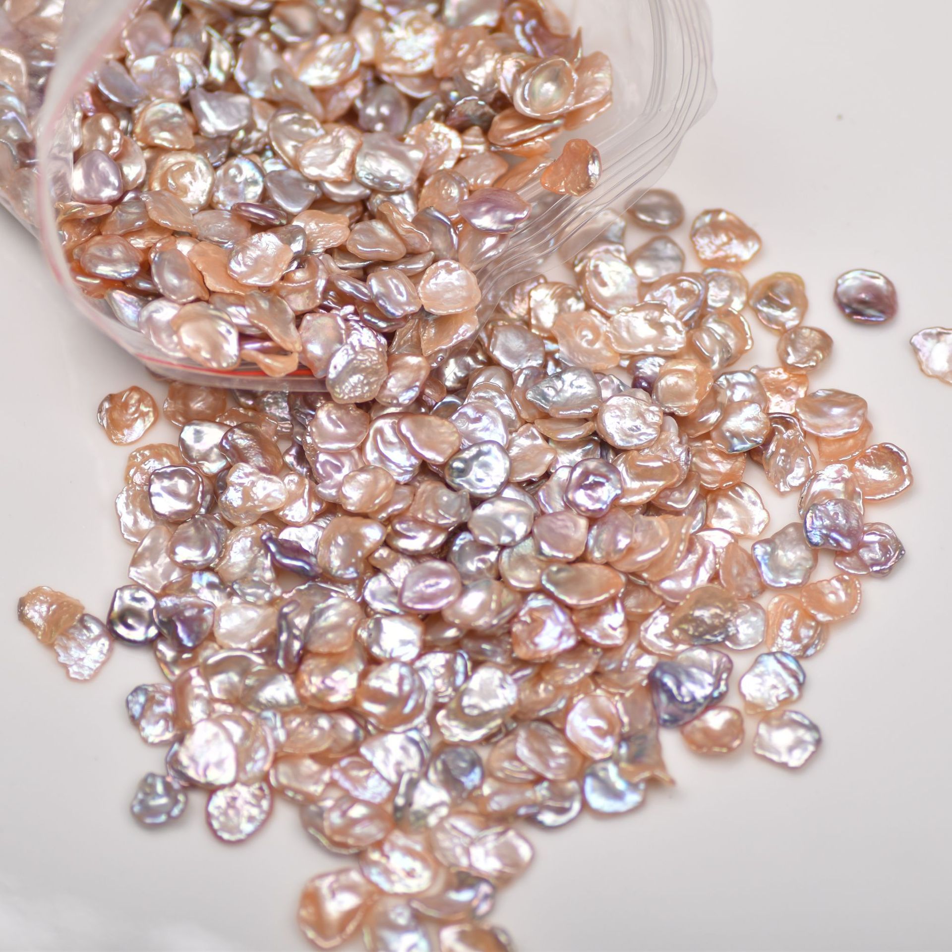 现货供应巴洛克再生珍珠keshi彩色天然淡水珍珠小花瓣无孔散珠diy