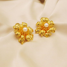 法式复古夸张金属风珍珠花朵耳环韩版铜镀18K小众设计气质耳钉女