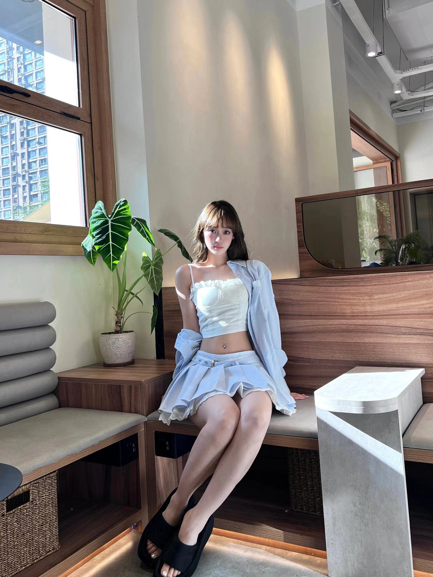 樱田川岛韩版辣妹风蓝色条纹衬衫蕾丝拼接纯欲别致背心百褶裙套装